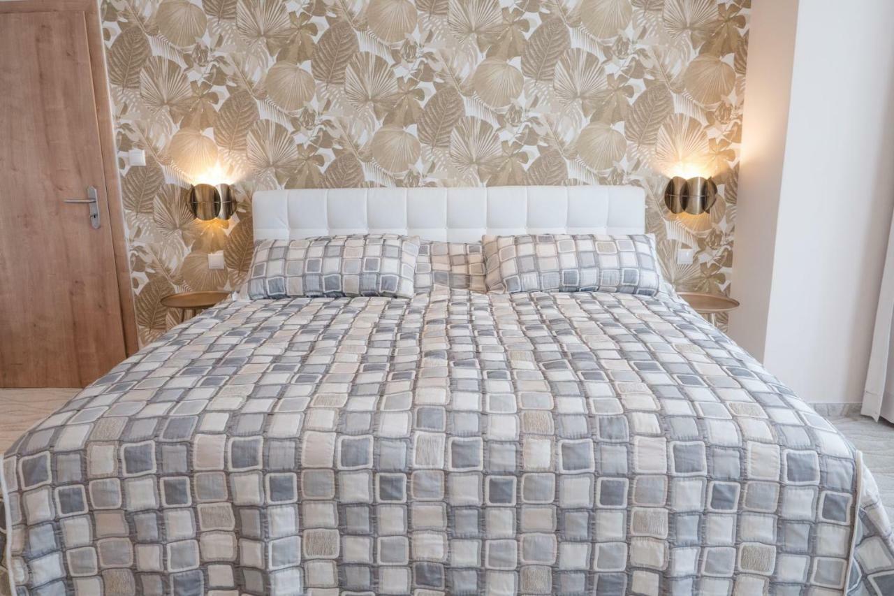 Villa Garden Apartments Poprad Esterno foto