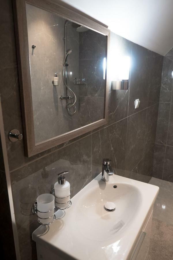 Villa Garden Apartments Poprad Esterno foto
