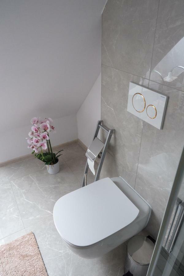 Villa Garden Apartments Poprad Esterno foto