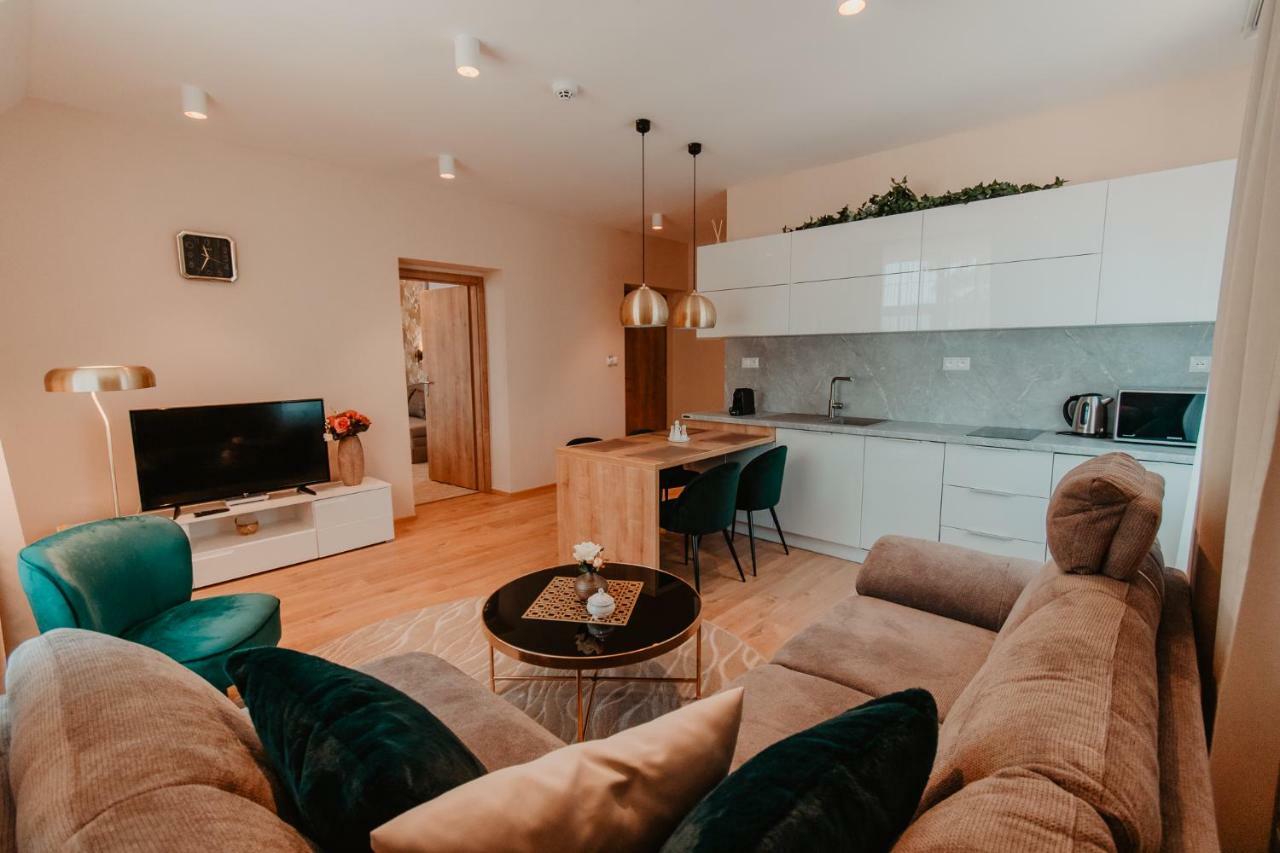 Villa Garden Apartments Poprad Esterno foto