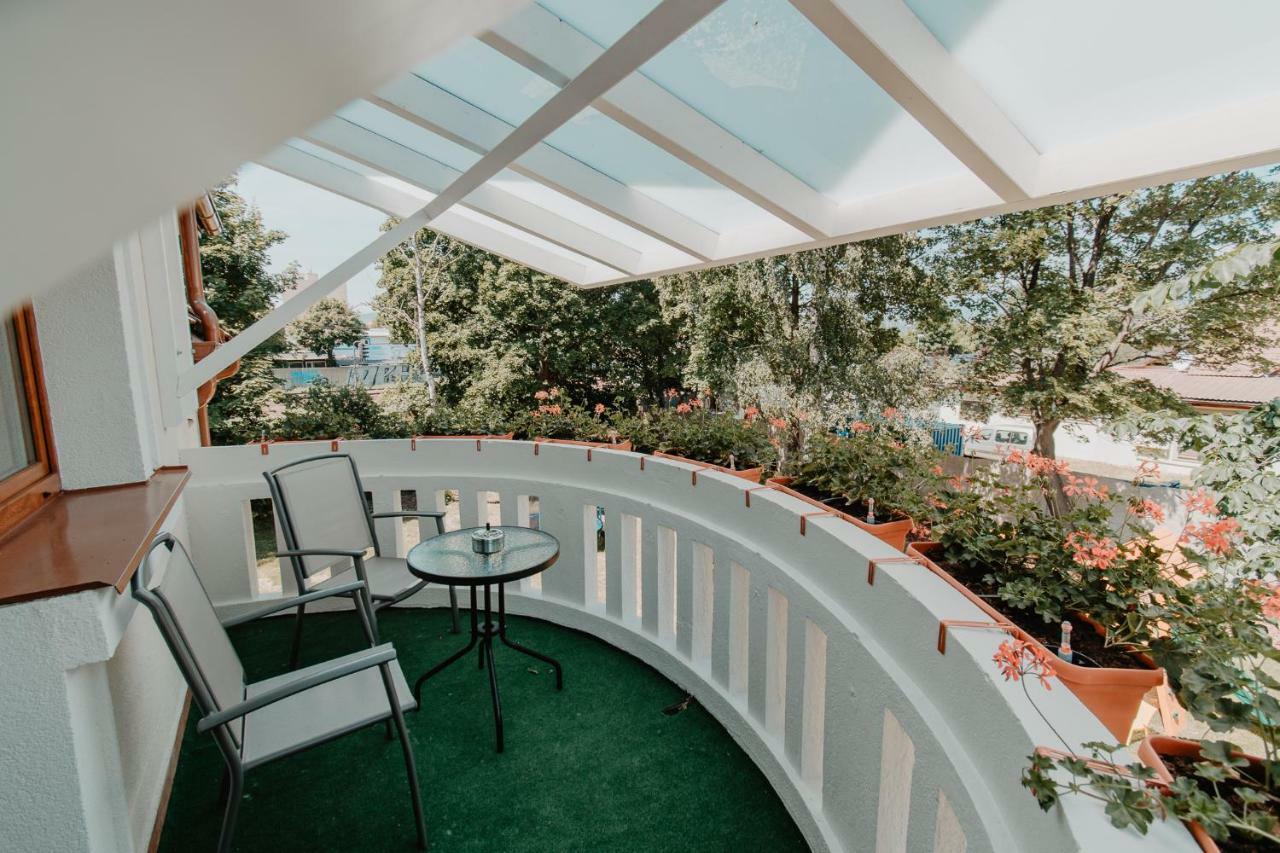 Villa Garden Apartments Poprad Esterno foto