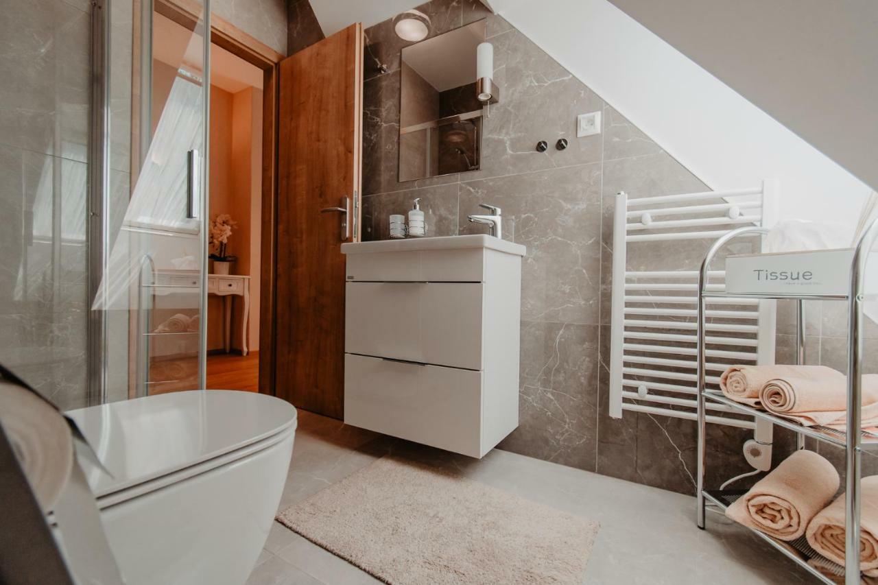 Villa Garden Apartments Poprad Esterno foto